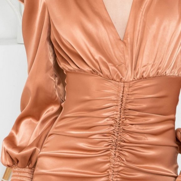 TAN SATIN BODYCON RUCHED LONG SLEEVED DRESS - Picture 4 of 4